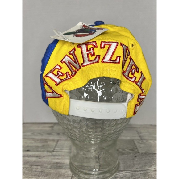Vintage Global Caps Venezuela Flag Yellow Red & Blue Snapback Hat 90s NWT - Picture 2 of 8